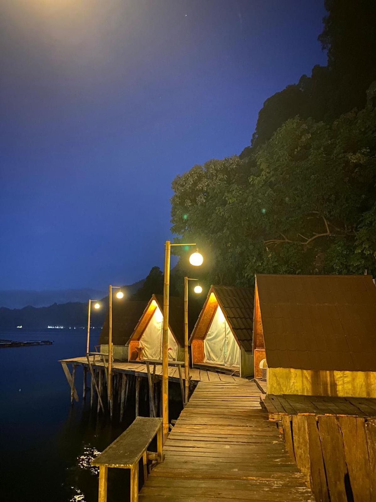 Emayan Glamping Kubupenlokan Zewnętrze zdjęcie