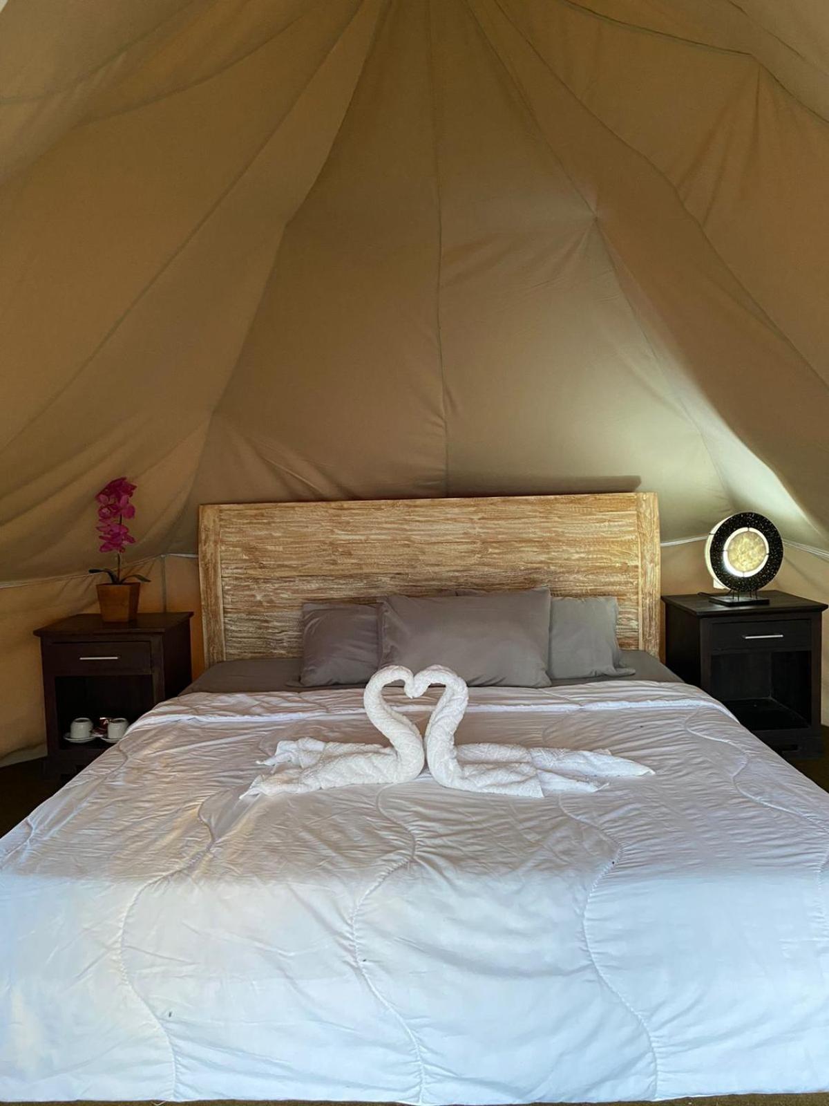 Emayan Glamping Kubupenlokan Zewnętrze zdjęcie